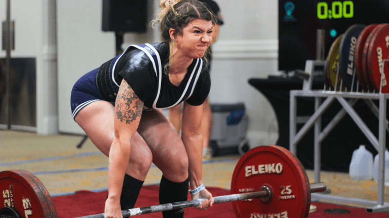 Women's Barbells. How They're Different & Who Needs One.